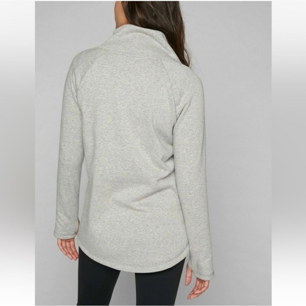 Athleta Cozy Karma Asym Asymmetrical Zip Sweatshirt Sz XSMALL Ivory/Grey - Picture 5 of 12